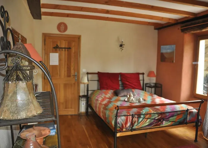 La Source, Vegetarian Guest House